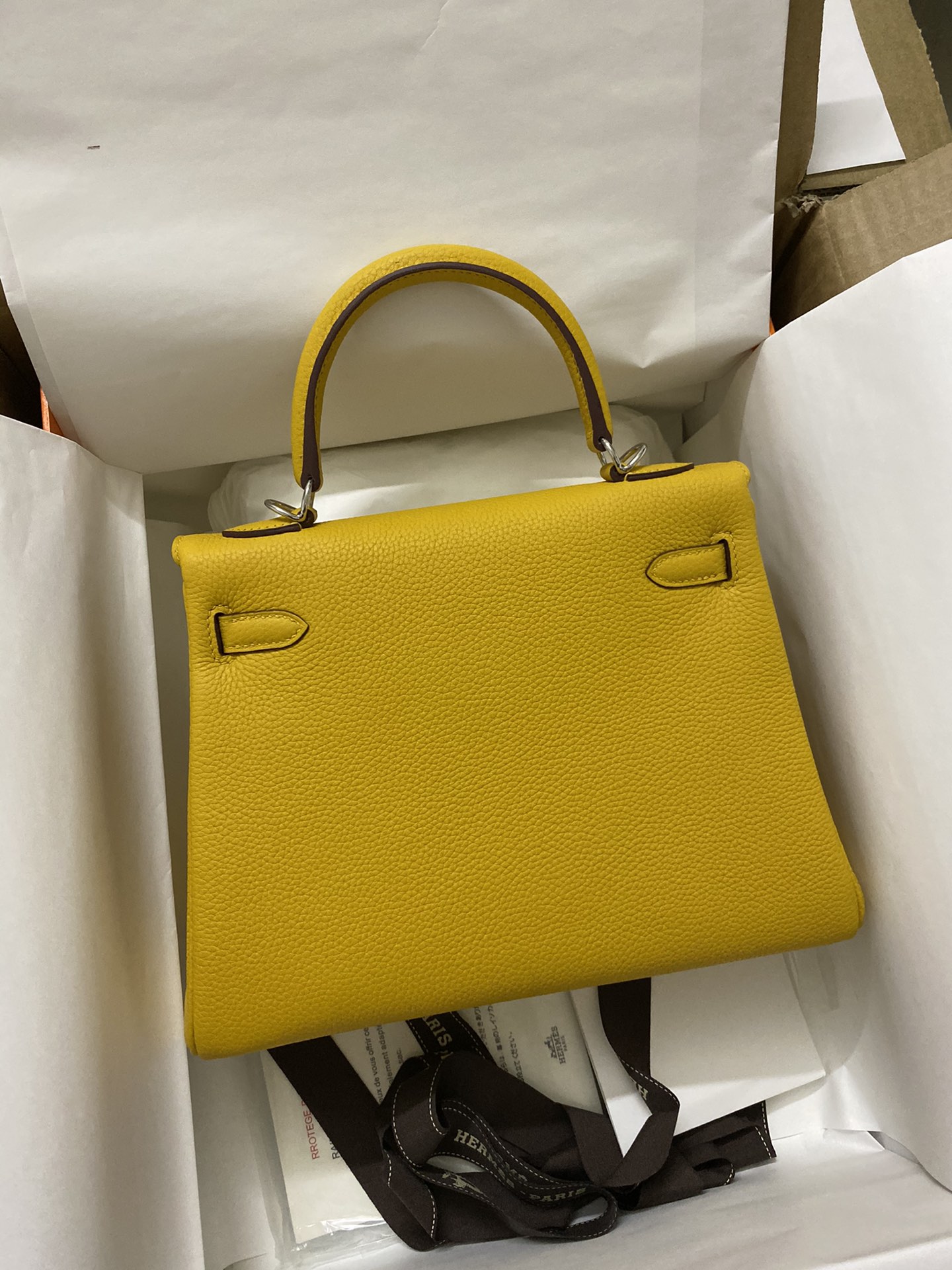 Hermes Kelly 25cm Handbag Shoulder Bag in Yellow Amber Togo Leather